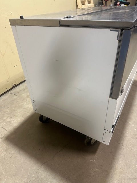 H.D COMMERCIAL MEAT/PRODUCE REFRIGERATOR WITH TWO WIRE RACKS - Bargains R Ours - #collection_name#