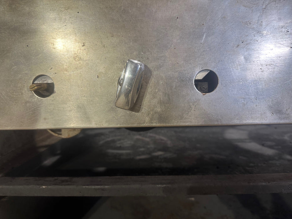 H.D COMMERCIAL NAT GAS 2 BURNER STOVE WITH GREASE CATCHER PAN - Second Life - Equipment - collection_name