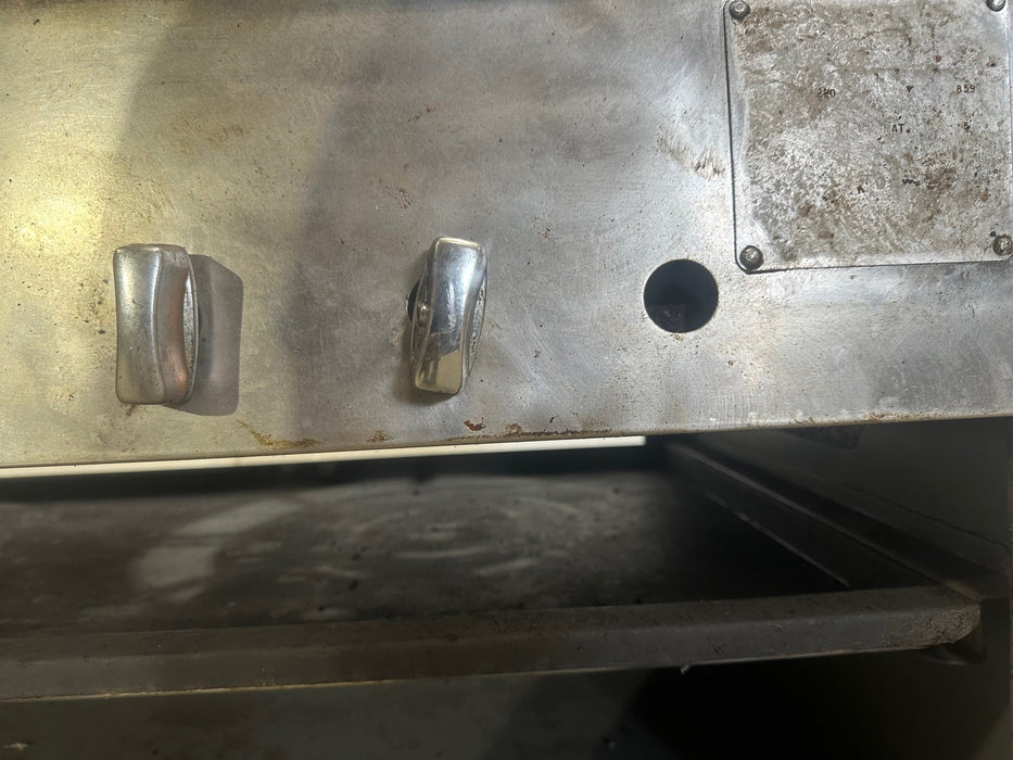 H.D COMMERCIAL NAT GAS 2 BURNER STOVE WITH GREASE CATCHER PAN - Second Life - Equipment - collection_name
