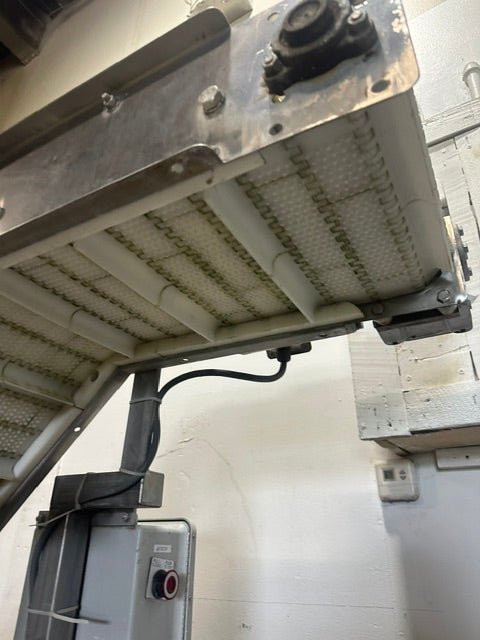 H.D COMMERCIAL S.S INCLINED FOOD GRADE/BELT CONVEYOR, 69"H x 112"L x 20"D, 220V - Second Life-Equipment-#collection_name#