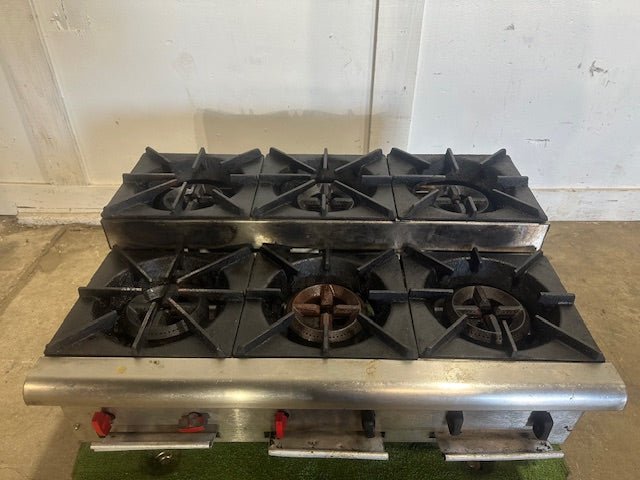 HEAVY DUTY NATURAL GAS 2 TIERED COMMERCIAL 6 BURNER COUNTERTOP RANGE - Second Life - Equipment - collection_name