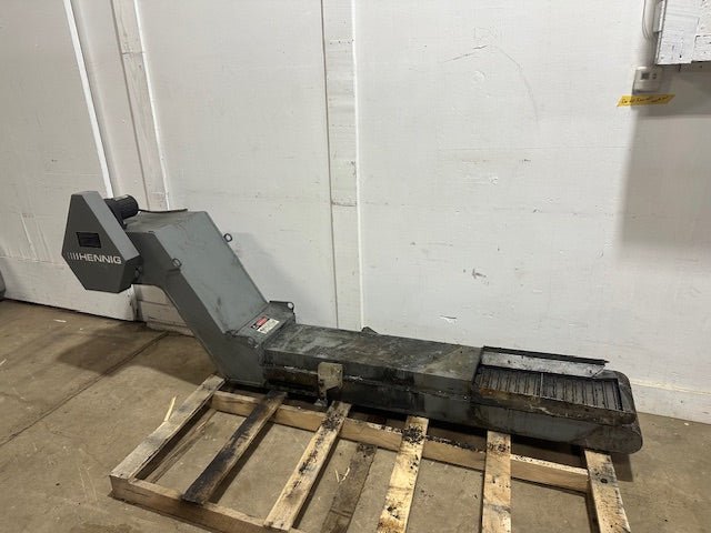 "HENNING 11098" H.D INDUSTRIAL 12"W CHIP CONVEYOR , 1/8 HP 37"H x 101"L x 23"D - Second Life - Equipment - collection_name