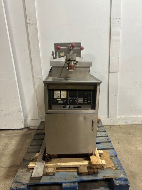 "HENNY PENNY 500"COMMERCIAL ELECTRIC PRESSURE FRYER WITH COMPUTRON 7000,208V 3PH - Second Life - Equipment - collection_name