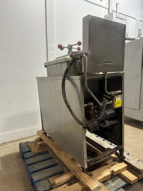 "HENNY PENNY 500"COMMERCIAL ELECTRIC PRESSURE FRYER WITH COMPUTRON 7000,208V 3PH - Second Life - Equipment - collection_name