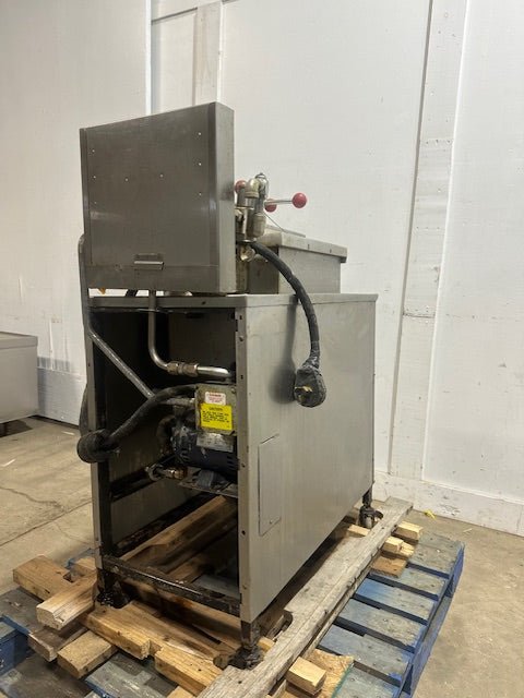 "HENNY PENNY 500"COMMERCIAL ELECTRIC PRESSURE FRYER WITH COMPUTRON 7000,208V 3PH - Second Life - Equipment - collection_name