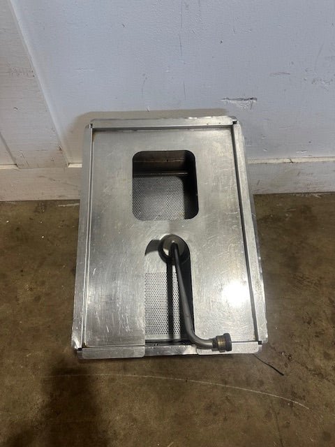 HENNY PENNY 600 RB 1000 COMPUTRON FILTER PAN ASSEMBLY/GREASE PAN FOR FRYER(OEM) - Second Life - Equipment - collection_name