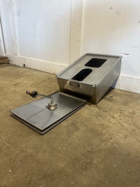 HENNY PENNY 600 RB 1000 COMPUTRON FILTER PAN ASSEMBLY/GREASE PAN FOR FRYER(OEM) - Second Life - Equipment - collection_name
