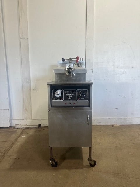 HENNY PENNY MODEL 600 NATURAL GAS PRESSURE FRYER - Second Life - Equipment - collection_name