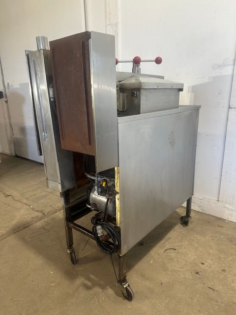 HENNY PENNY MODEL 600 NATURAL GAS PRESSURE FRYER - Second Life - Equipment - collection_name