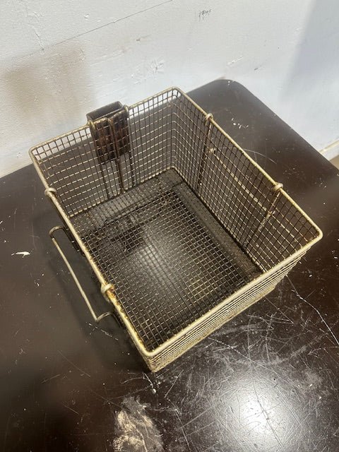"HENNY PENNY(OEM)"COMMERCIAL FRYING BASKET FOR ELECTRIC FRYER - Second Life - Equipment - collection_name