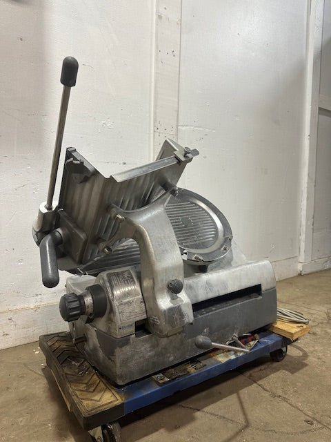 "HOBART 2912"H.D MANUAL COMMERCIAL COUNTERTOP 11 3/8" BLADE MEAT SLICER,120V 1PH - Second Life - Equipment - collection_name
