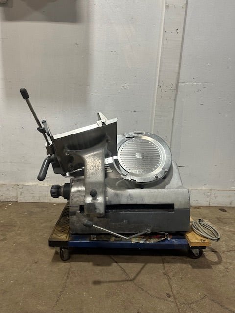 "HOBART 2912"H.D MANUAL COMMERCIAL COUNTERTOP 11 3/8" BLADE MEAT SLICER,120V 1PH - Second Life - Equipment - collection_name