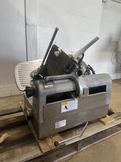 HOBART MODEL 1712 AUTOMATIC COMMERCIAL COUNTERTOP MEAT SLICER W/ SHARPENER - Second Life - Equipment - collection_name