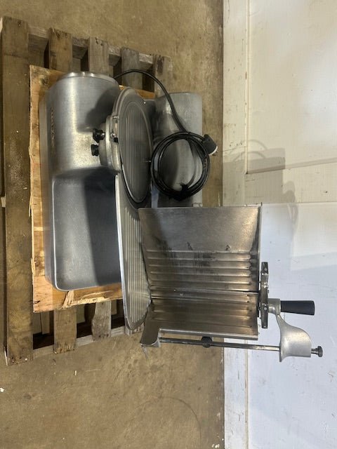 HOBART MODEL 1712 AUTOMATIC COMMERCIAL COUNTERTOP MEAT SLICER W/ SHARPENER - Second Life - Equipment - collection_name