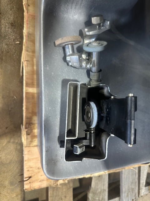 HOBART MODEL 1712 AUTOMATIC COMMERCIAL COUNTERTOP MEAT SLICER W/ SHARPENER - Second Life - Equipment - collection_name