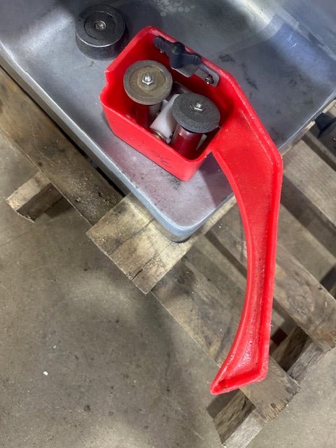 HOBART MODEL 1712 AUTOMATIC COMMERCIAL COUNTERTOP MEAT SLICER W/ SHARPENER - Second Life - Equipment - collection_name