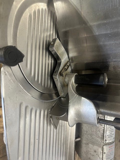 HOBART MODEL 1712 AUTOMATIC COMMERCIAL COUNTERTOP MEAT SLICER W/ SHARPENER - Second Life - Equipment - collection_name