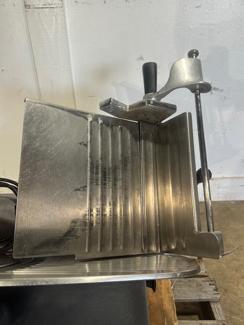 HOBART MODEL 1712 AUTOMATIC COMMERCIAL COUNTERTOP MEAT SLICER W/ SHARPENER - Second Life - Equipment - collection_name