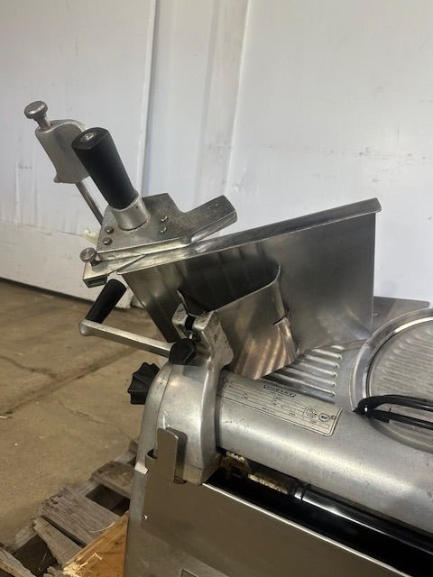 HOBART MODEL 1712 AUTOMATIC COMMERCIAL COUNTERTOP MEAT SLICER W/ SHARPENER - Second Life - Equipment - collection_name