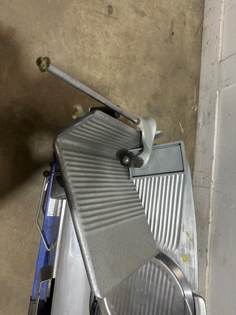 "HOBART"H.D AUTOMATIC COMMERCIAL COUNTERTOP 11 3/4" BLADE MEAT SLICER - Second Life - Equipment - collection_name