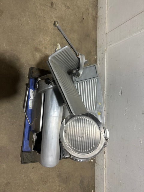 "HOBART"H.D AUTOMATIC COMMERCIAL COUNTERTOP 11 3/4" BLADE MEAT SLICER - Second Life - Equipment - collection_name