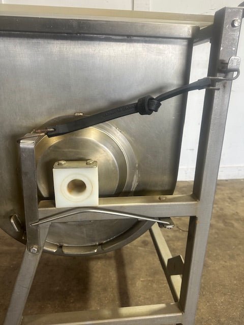 "HOLLY 200"H.D COMMERCIAL 220/440 V, 3PH MEAT MIXER/GRINDER W/ TOP COVER - Second Life - Equipment - collection_name