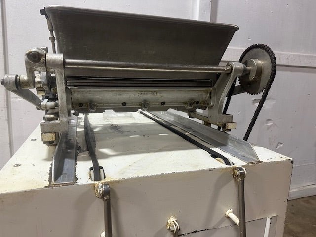 "HORIZON EQUIPMENT" KOOK - E - KING AUTOMATIC COOKIE CUTTER AND DEPOSITOR + 7 DIES - Second Life - Equipment - collection_name