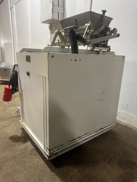 "HORIZON EQUIPMENT" KOOK - E - KING AUTOMATIC COOKIE CUTTER AND DEPOSITOR + 7 DIES - Second Life - Equipment - collection_name