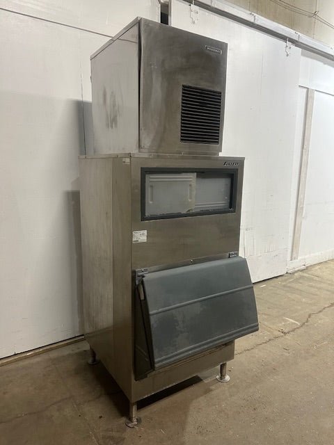 "HOSHIZAKI F - 650MAE - C"HD AIR COOLED ICE MAKER/MACHINE WITH ICE BIN 115 - 120V, 1PH - Second Life - Equipment - collection_name