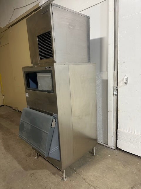 "HOSHIZAKI F - 650MAE - C"HD AIR COOLED ICE MAKER/MACHINE WITH ICE BIN 115 - 120V, 1PH - Second Life - Equipment - collection_name