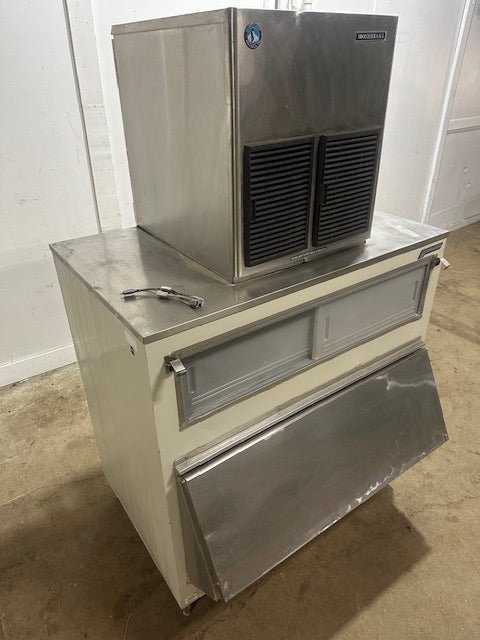 HOSHIZAKI F1001MAH COMMERCIAL 208 - 230V FLAKE ICE MACHINE - MAKER W/ FOLLETT ICE BIN - Second Life - Equipment - collection_name