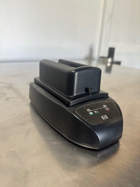 "HP HSTNN - CG13" HP 1 - BAT BATTERY CHARGING STATION, PART - RW635AA - Second Life - Equipment - collection_name