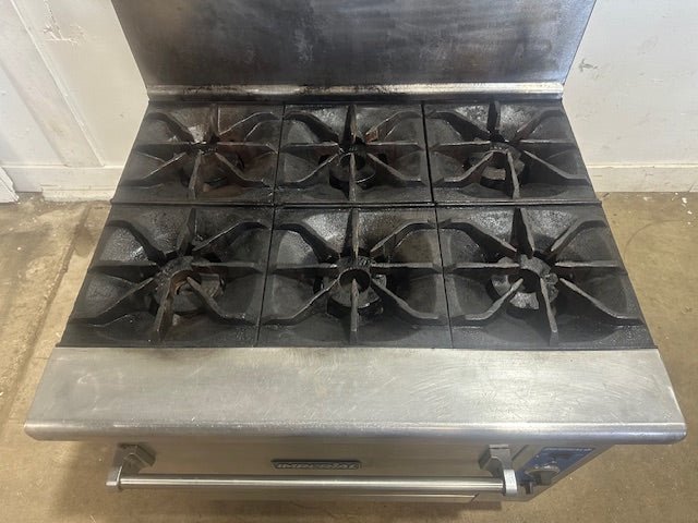 IMPERIAL COMMERCIAL NAT GAS 6 BURNER STAINLESS STEEL RANGE W/ CONVECTION OVEN - Second Life - Equipment - collection_name