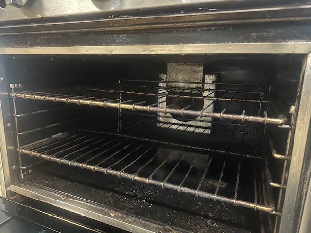 IMPERIAL COMMERCIAL NAT GAS 6 BURNER STAINLESS STEEL RANGE W/ CONVECTION OVEN - Second Life - Equipment - collection_name