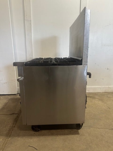 IMPERIAL COMMERCIAL NAT GAS 6 BURNER STAINLESS STEEL RANGE W/ CONVECTION OVEN - Second Life - Equipment - collection_name
