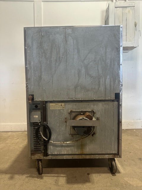 IMPERIAL COMMERCIAL NAT GAS 6 BURNER STAINLESS STEEL RANGE W/ CONVECTION OVEN - Second Life - Equipment - collection_name
