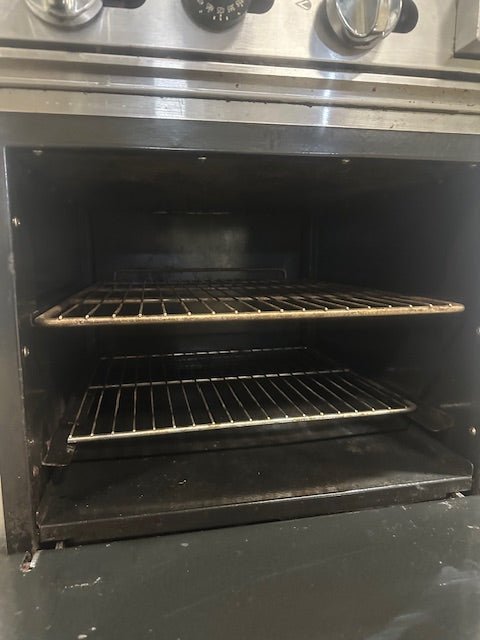 "IMPERIAL" HEAVY DUTY FLOOR TYPE NAT GAS STAINLESS STEEL 24" GRIDDLE WITH OVEN - Second Life - Equipment - collection_name