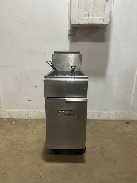 "IMPERIAL IFS - 40"N GAS COMMERCIAL DEEP FRYER ON CASTER W/BASKETS 40LBS 105000BTU - Second Life - Equipment - collection_name