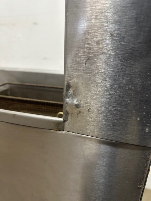 "IMPERIAL IFS - 40"N GAS COMMERCIAL DEEP FRYER ON CASTER W/BASKETS 40LBS 105000BTU - Second Life - Equipment - collection_name