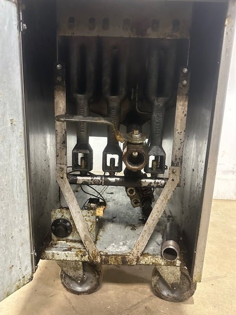 "IMPERIAL IFS - 40"N GAS COMMERCIAL DEEP FRYER ON CASTER W/BASKETS 40LBS 105000BTU - Second Life - Equipment - collection_name