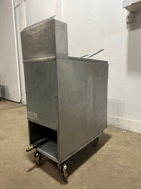 "IMPERIAL IFS - 40"N GAS COMMERCIAL DEEP FRYER ON CASTER W/BASKETS 40LBS 105000BTU - Second Life - Equipment - collection_name