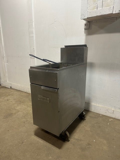 "IMPERIAL IFS - 40"N GAS COMMERCIAL DEEP FRYER ON CASTER W/BASKETS 40LBS 105000BTU - Second Life - Equipment - collection_name