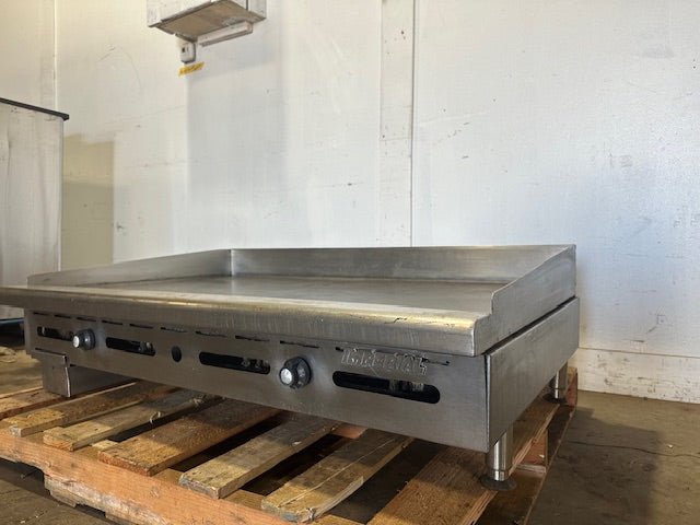 "IMPERIAL" NATURAL GAS 48 IN WIDE COUNTER TOP GRIDDLE W/ GREASE PAN - Second Life - Equipment - collection_name
