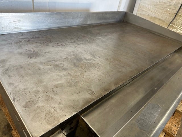 "IMPERIAL" NATURAL GAS 48 IN WIDE COUNTER TOP GRIDDLE W/ GREASE PAN - Second Life - Equipment - collection_name