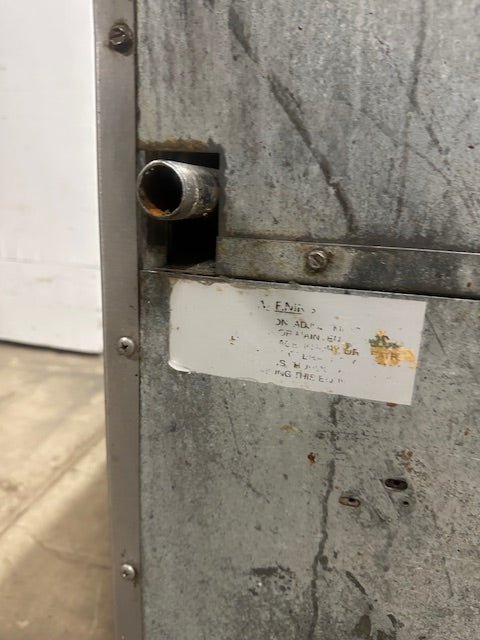 "IMPERIAL" NATURAL GAS HEAVY DUTY COMMERCIAL 6 BURNER STOVE WITH OVEN ON CASTERS - Second Life - Equipment - collection_name