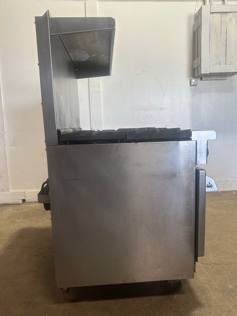 "IMPERIAL"COMMERCIAL N GAS 12" x 12" 6 BURNERS STOVE/RANGE WITH OVEN ON CASTERS - Second Life - Equipment - collection_name