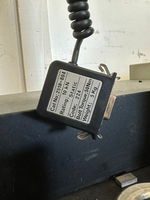 "INSTRON 4302" ELECTROMECHANCIAL UNIVERSAL TESTING MACHINE, HIGH LOW, 120V - Second Life - Equipment - collection_name