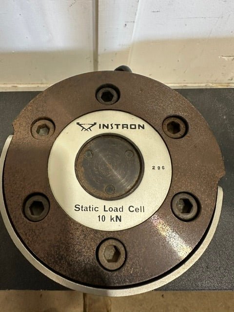 "INSTRON 4302" ELECTROMECHANCIAL UNIVERSAL TESTING MACHINE, HIGH LOW, 120V - Second Life - Equipment - collection_name