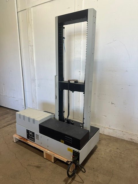 "INSTRON 4302" ELECTROMECHANCIAL UNIVERSAL TESTING MACHINE, HIGH LOW, 120V - Second Life - Equipment - collection_name