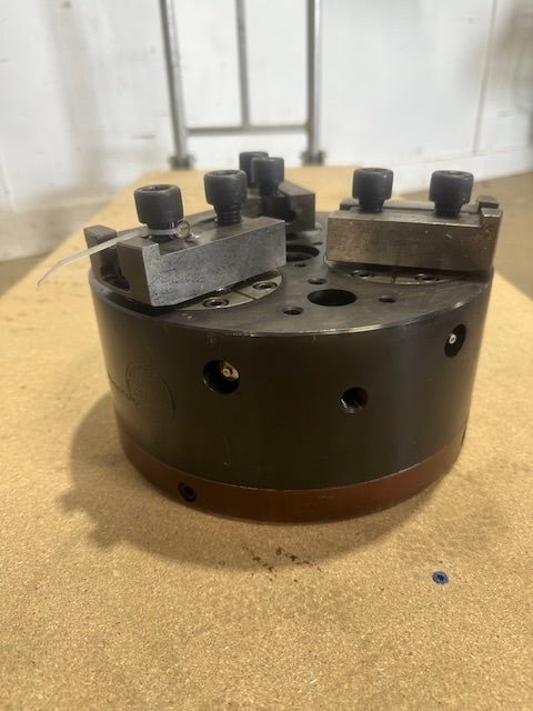I.T.W H.D INDUSTRIAL WOODWORTH 10" 3 JAW CHUCK, 10,000 MAX DRAW BAR FORCE - Second Life - Equipment - collection_name